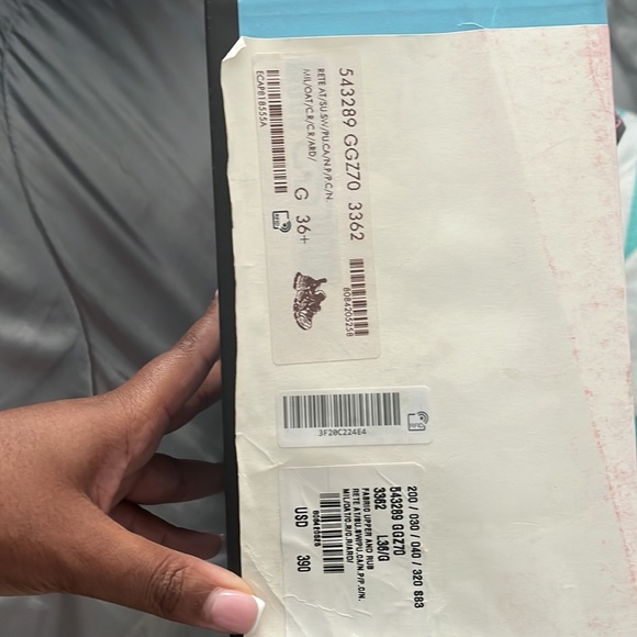 Gucci gym shoes size 36. Slightly worn - Picture 3 of 4